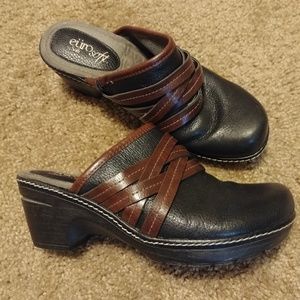 Euro Soft Black/Brown Leather Clog Size 6.5